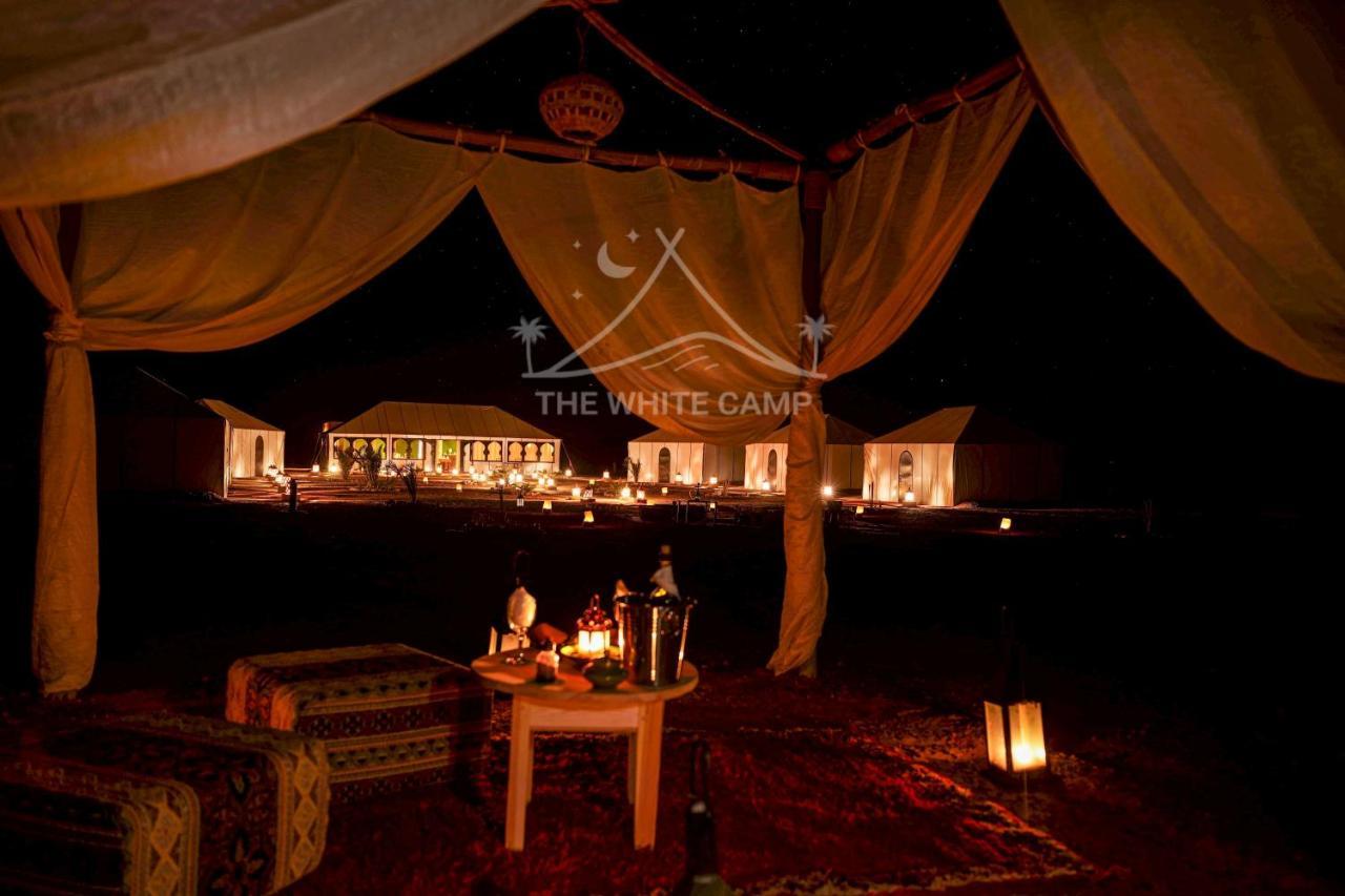 The White Camp - Your Merzouga Luxury Desert Camp & Erg Chebbi Dunes Camel Riding 외부 사진