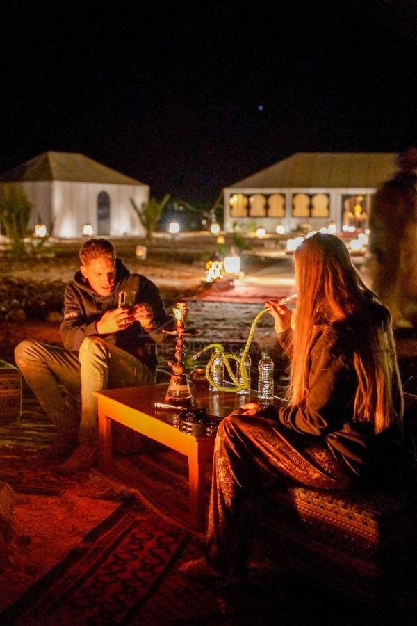 The White Camp - Your Merzouga Luxury Desert Camp & Erg Chebbi Dunes Camel Riding 외부 사진