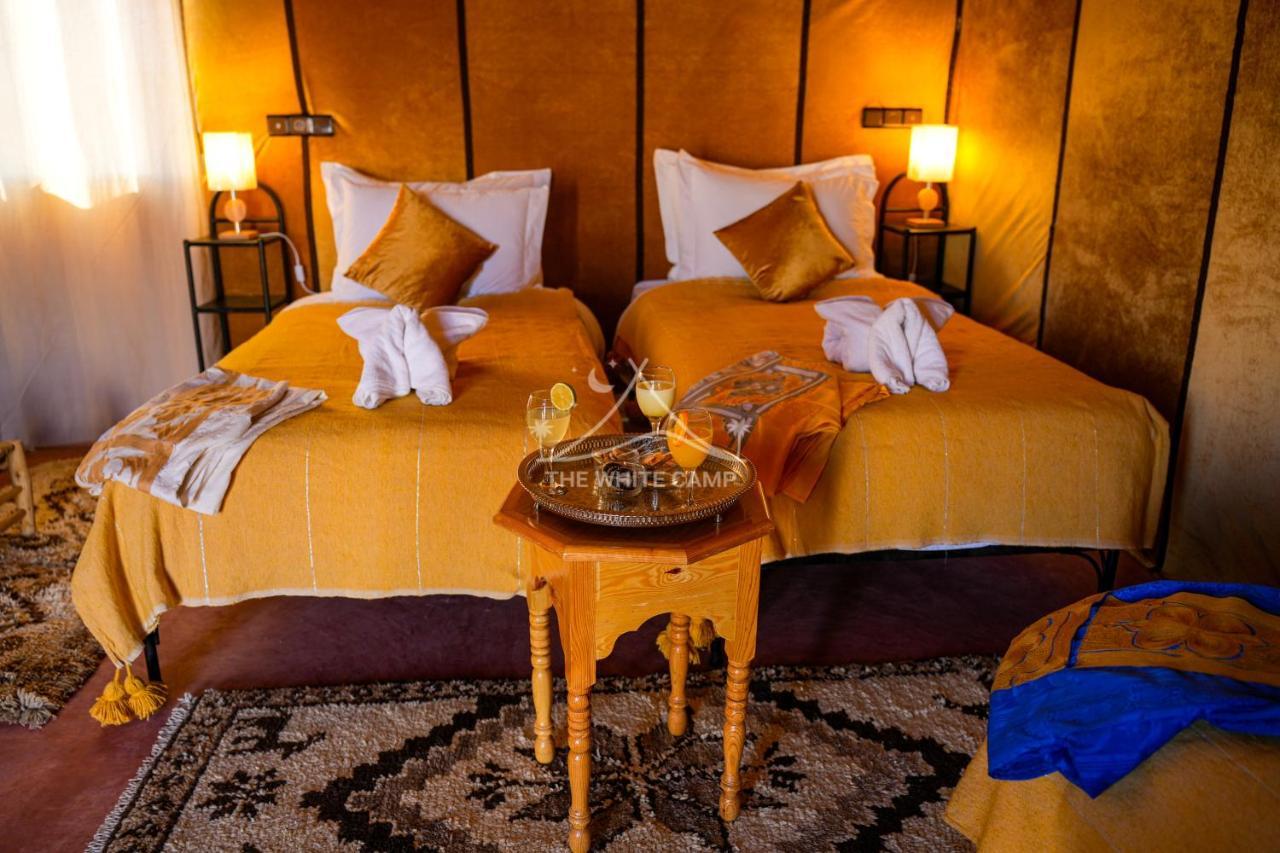 The White Camp - Your Merzouga Luxury Desert Camp & Erg Chebbi Dunes Camel Riding 외부 사진
