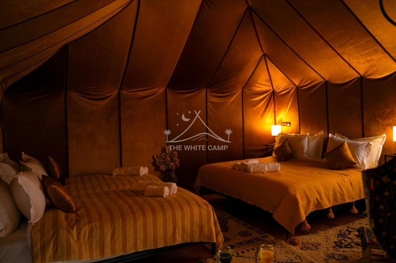 The White Camp - Your Merzouga Luxury Desert Camp & Erg Chebbi Dunes Camel Riding 외부 사진