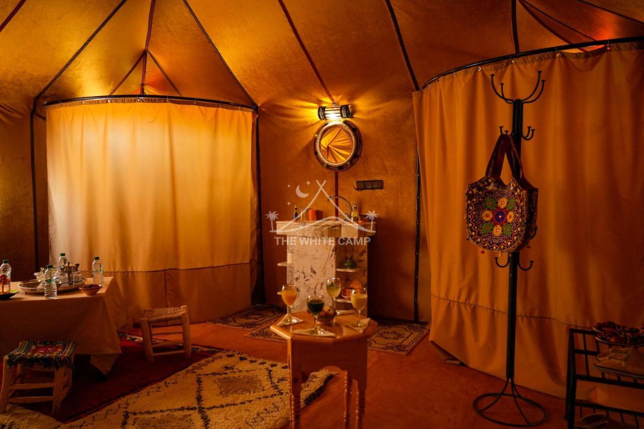 The White Camp - Your Merzouga Luxury Desert Camp & Erg Chebbi Dunes Camel Riding 외부 사진