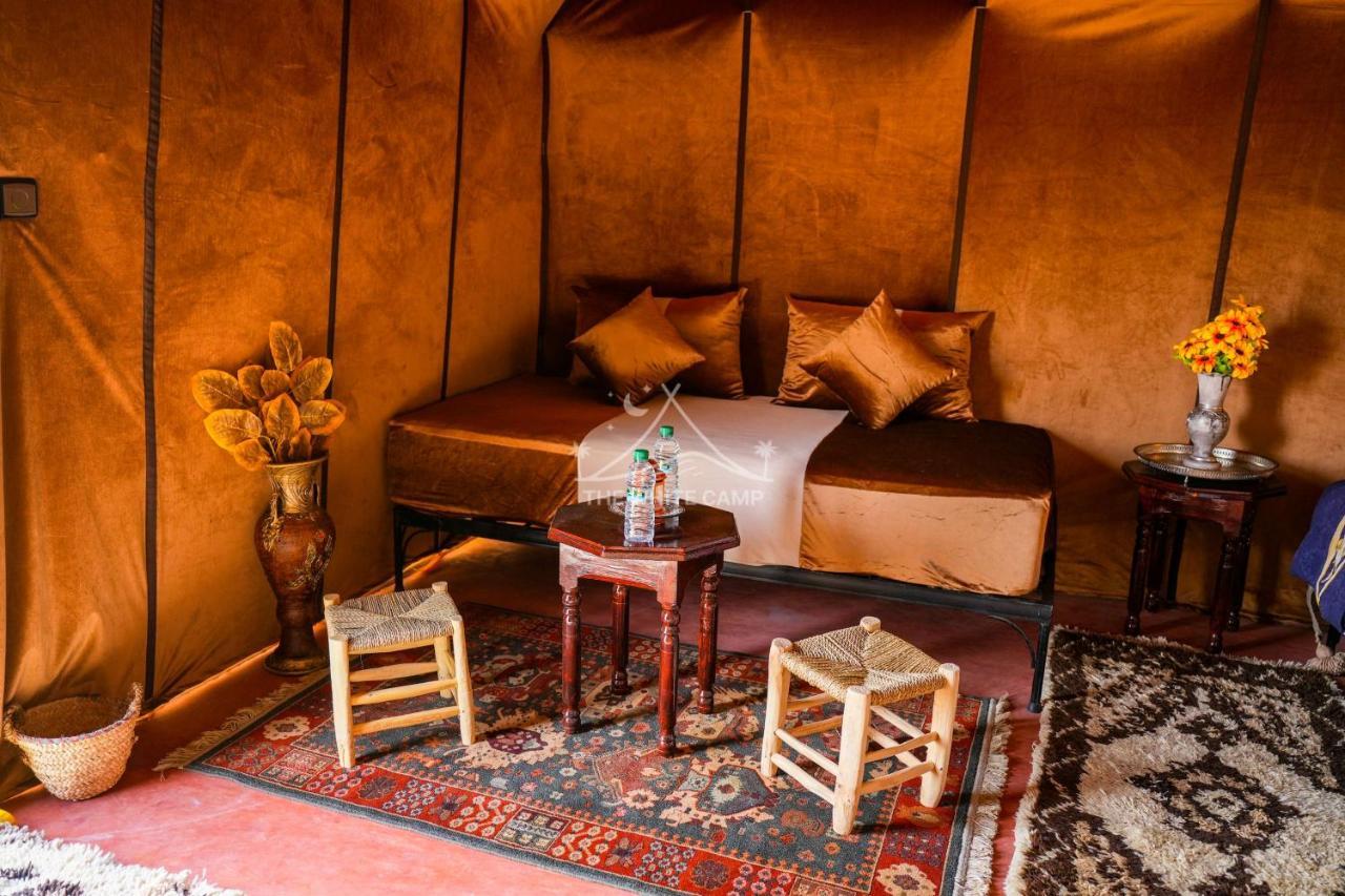 The White Camp - Your Merzouga Luxury Desert Camp & Erg Chebbi Dunes Camel Riding 외부 사진