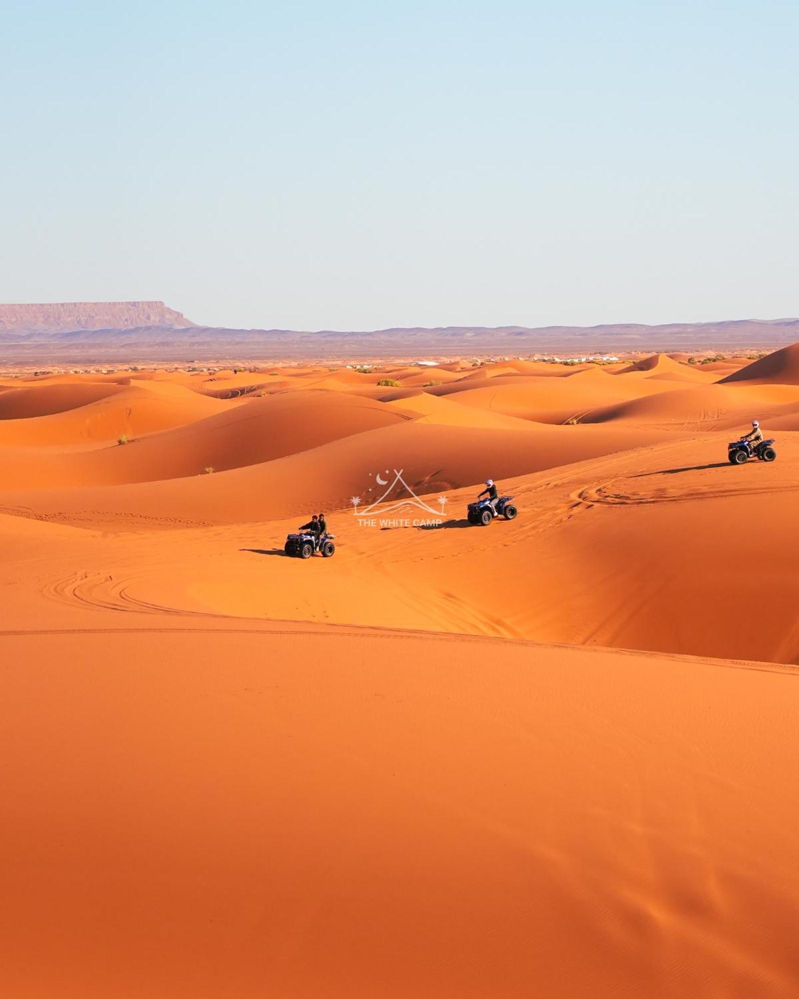 The White Camp - Your Merzouga Luxury Desert Camp & Erg Chebbi Dunes Camel Riding 외부 사진