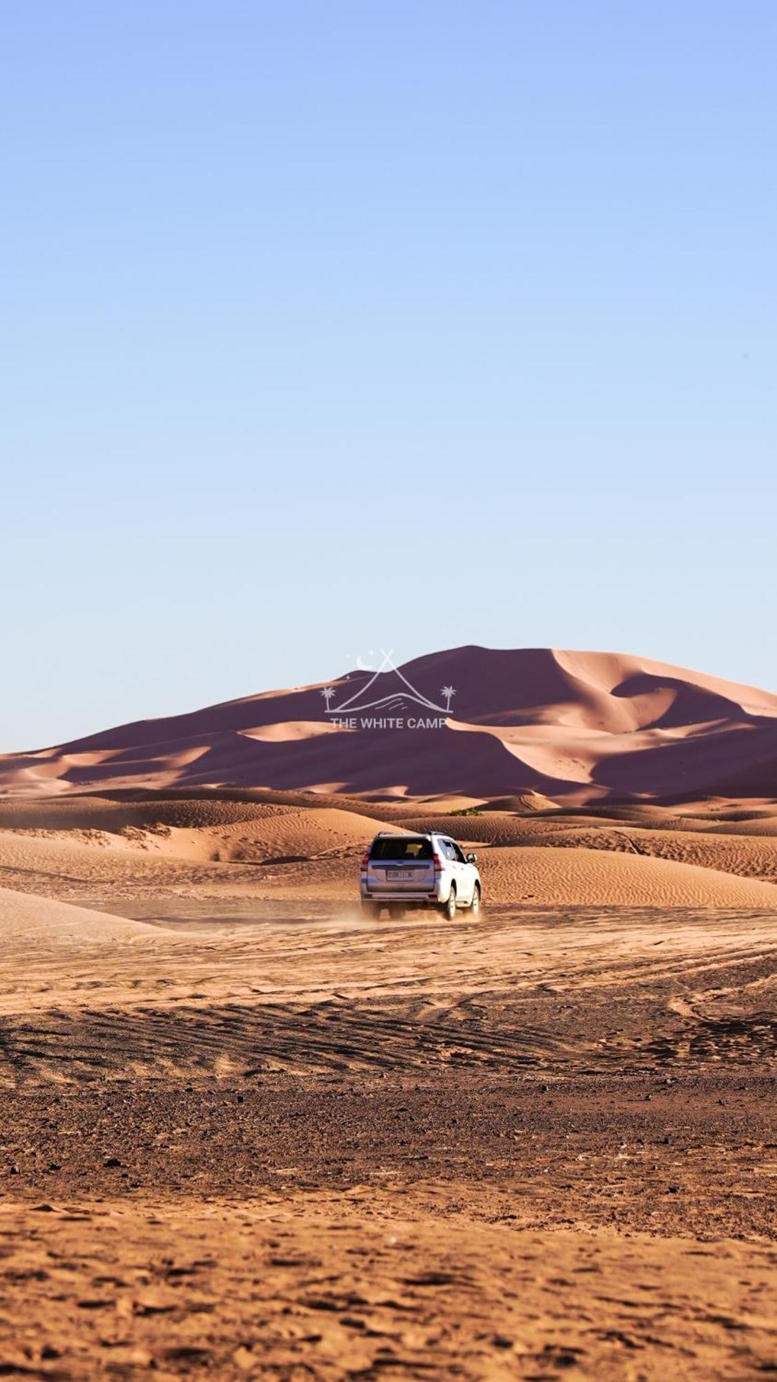 The White Camp - Your Merzouga Luxury Desert Camp & Erg Chebbi Dunes Camel Riding 외부 사진