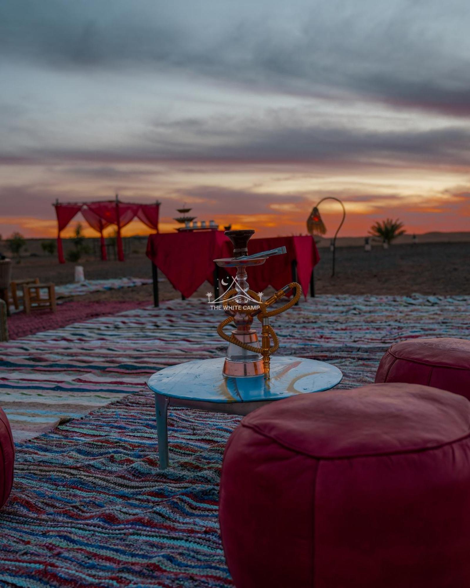 The White Camp - Your Merzouga Luxury Desert Camp & Erg Chebbi Dunes Camel Riding 외부 사진