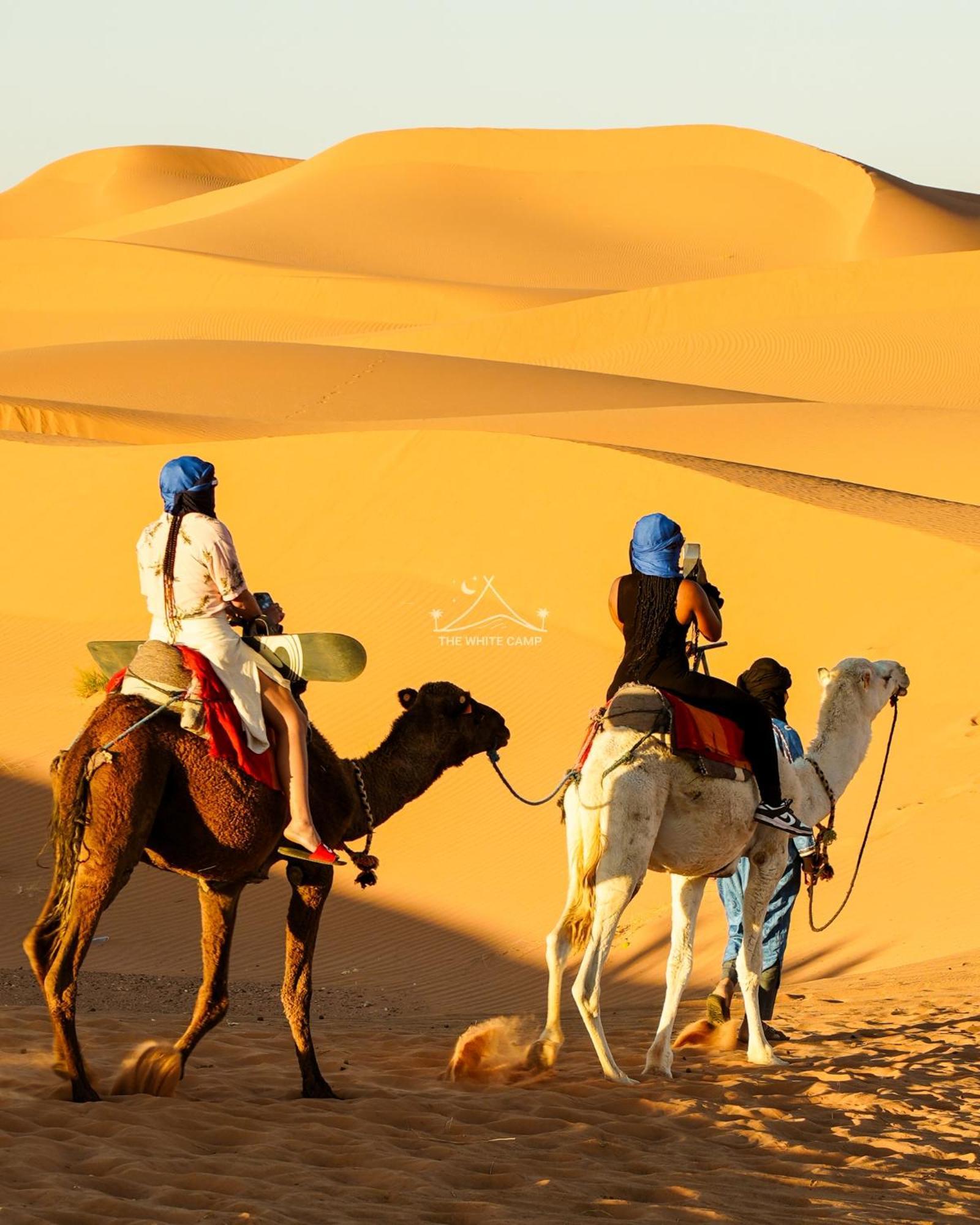 The White Camp - Your Merzouga Luxury Desert Camp & Erg Chebbi Dunes Camel Riding 외부 사진